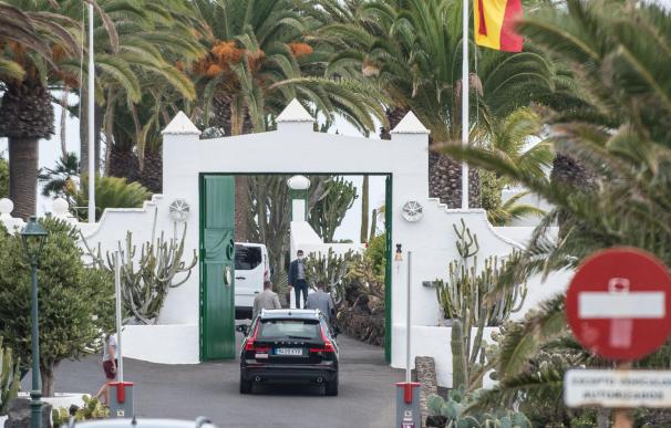 Llegada del presidente del Gobierno, Pedro Sánchez, a la residencia de La Mareta, en la localidad de Costa Teguise en Lanzarote, donde va a pasar unos días de vacaciones.