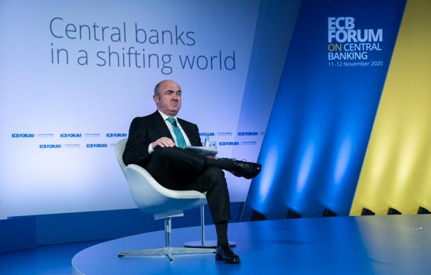 Luis de Guindos, durante la conferencia del BCE sobre regulación financiera.