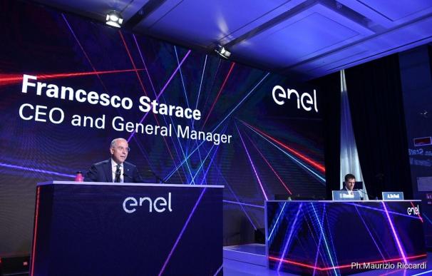 Francesco Starace, consejero delegado de Enel en la presentación del plan estratégico 2020-2022.