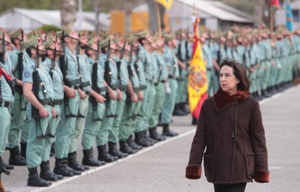 La ministra de Defensa, Margarita Robles, durante una visita al Tercio 'Alejandro Farnesio' 4º de la Legión, en Ronda (Málaga). (Foto de ARCHIVO) 6/3/2020