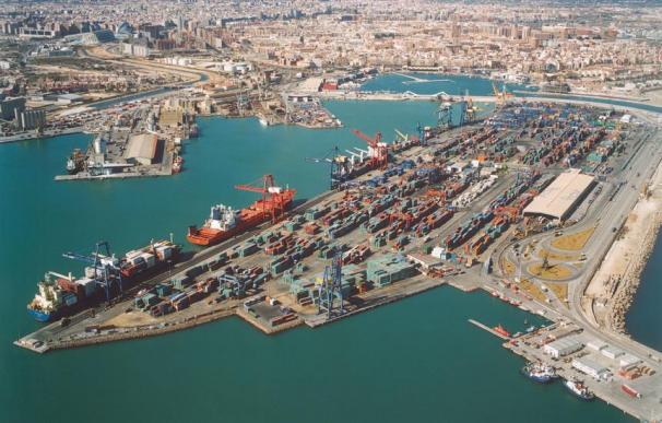 Imagen aérea del Puerto de Valencia, el segundo más importante de España.