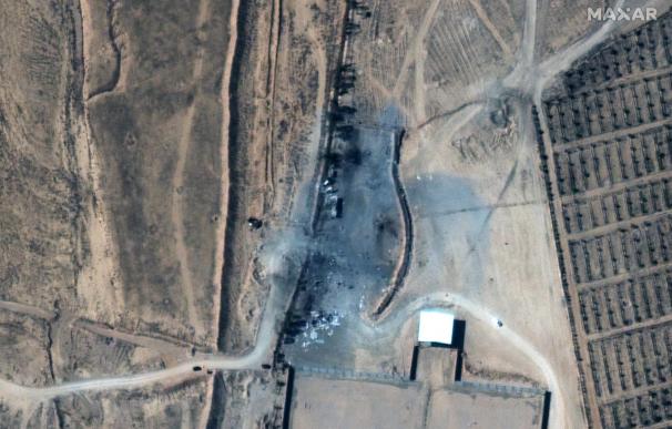 Varios edificios destruidos en la frontera entre Siria e Irak tras el bombardeo de EEUU.