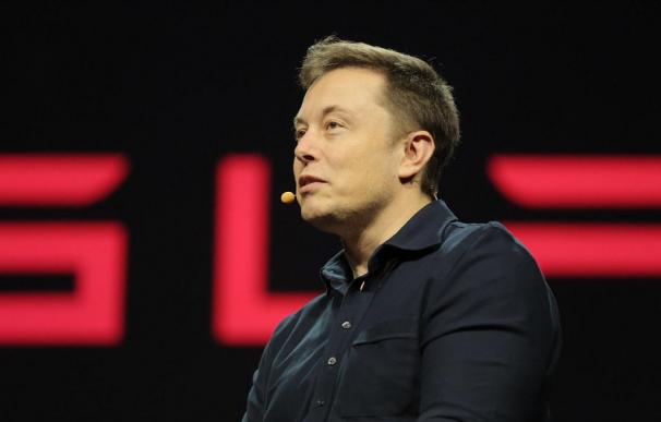 Elon Musk busca a 10.000 trabajadores para la fábrica de Tesla en Austin.