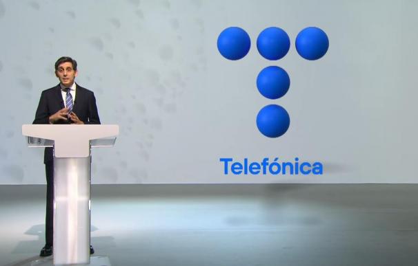 Álvarez Pallete Telefónica nuevo logotipo