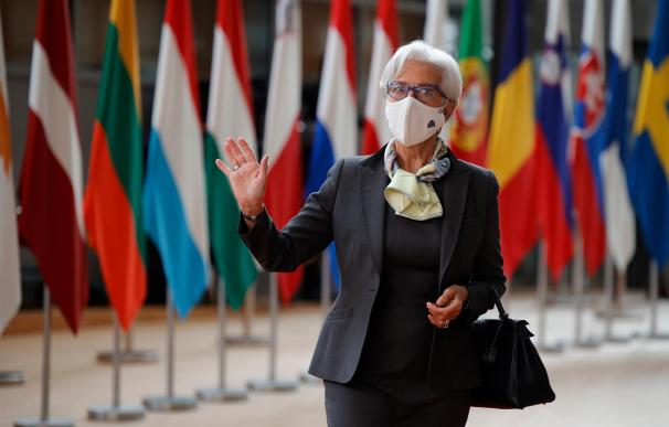 Lagarde confía en que la banca europea pueda repartir dividendos desde octubre