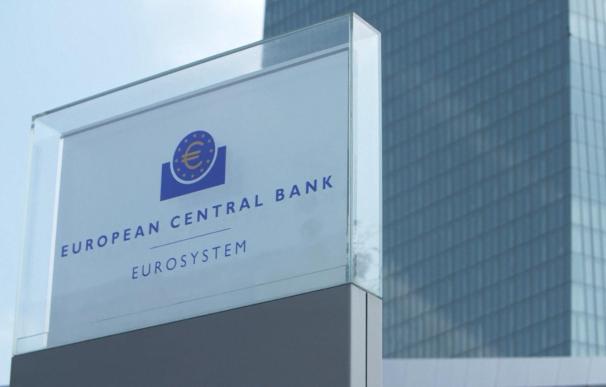 El BCE flexibiliza por primera vez al alza el objetivo de inflación para la Eurozona