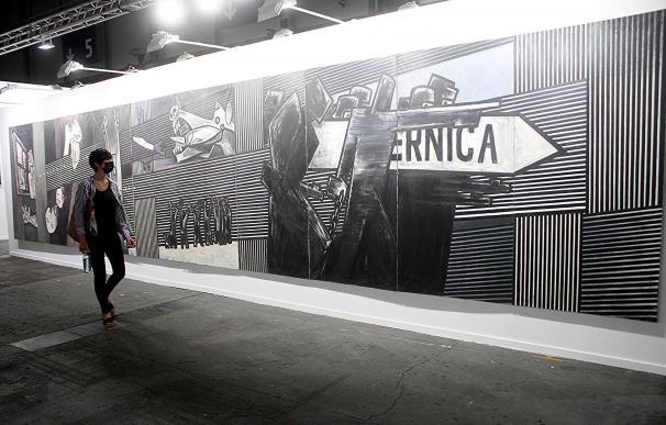 El Guernica de Ibarrola (1977) en ARCO Madrid 2021.