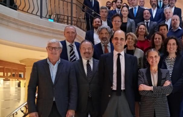 Reunión de representantes de Banca March y miembros de la Asociación Balear de la Empresa Familiar.
BANCA MARCH
  (Foto de ARCHIVO)
22/10/2019