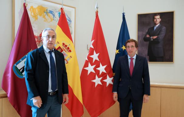 Reunión entre el alcalde de Madrid, José Luis Martínez-Almeida y el presidente del COE, Alejandro Blanco
