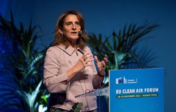 La ministra para la Transición Ecológica, Teresa Ribera, interviene en el III Foro de Aire Limpio de la Unión Europea celebrado, este jueves, para mejorar la calidad del aire a escala europea, nacional y local en el Museo Reina Sofia en Madrid.