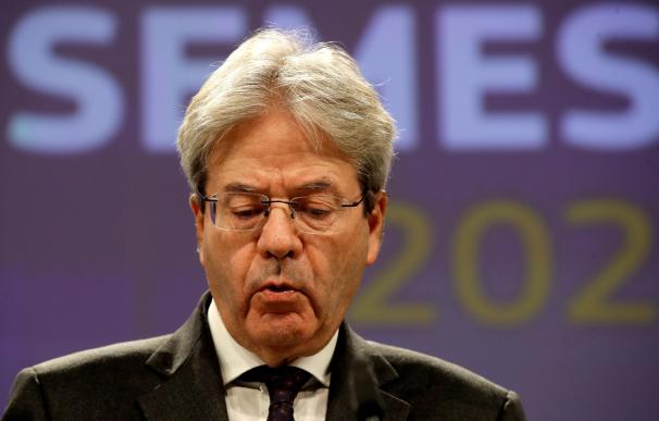 European Commissioner in charge of Economy Paolo Gentiloni speaks during a press briefing to present results of European Semester autumn package in Brussels, Belgium, 24 November 2021. (Bélgica, Bruselas) EFE/EPA/OLIVIER HOSLET