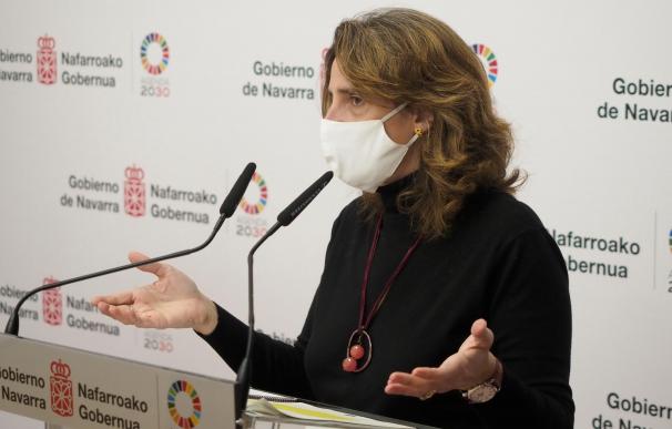 La vicepresidenta tercera y ministra para la Transición Ecológica, Teresa Ribera, en una rueda de prensa en Pamplona este lunes.
EDUARDO SANZ-EUROPA PRESS
10/1/2022