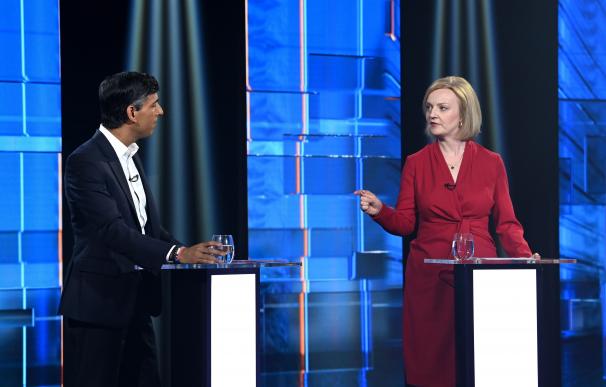 Conservative leadership candidates Rishi Sunak (L) and Liz Truss during 'Britain's Next Prime Minister
