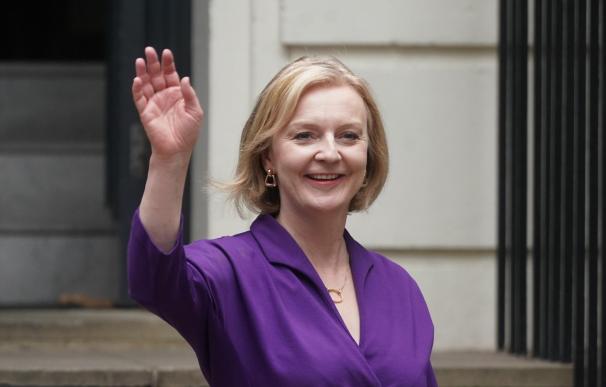 05 September 2022, United Kingdom, London: Liz Truss departs Conservative Campaign Headquarters (CCHQ) following the announcement that she is the new Conservative party leader, and will become the next UK Prime Minister. Photo: Victoria Jones/PA Wire/dpa