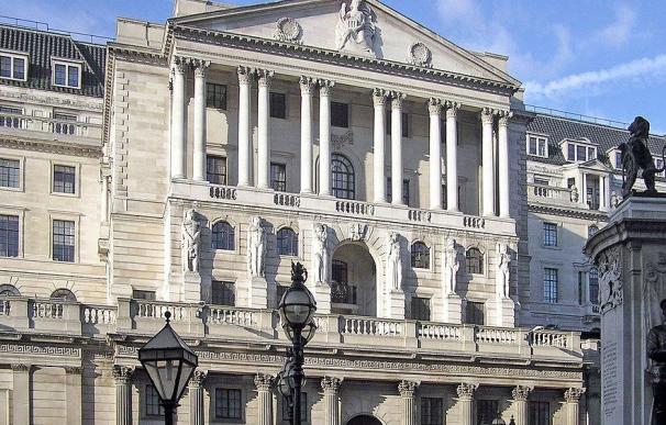 Banco de Inglaterra vende los bonos que compró por la crisis creada por Truss