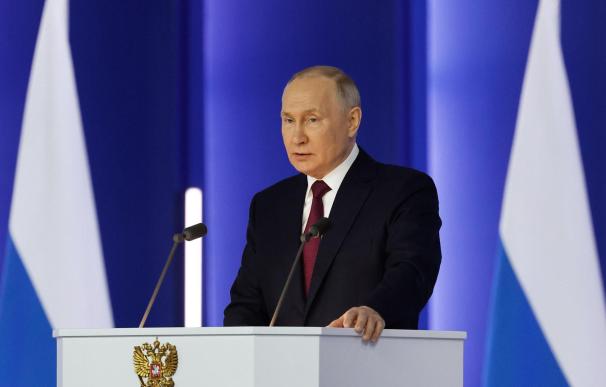Putin invierte de nuevo en su ofensiva contra Ucrania y amenaza la Economía
