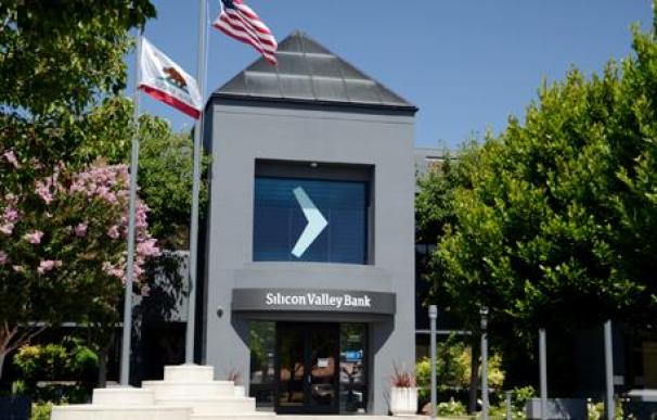 Sede de Silicon Valley Bank (SVB Financial) en Santa Clara, California (EEUU).