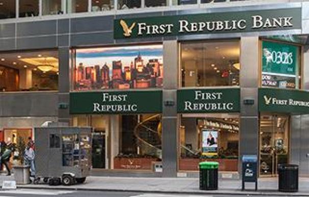Sucursal del First Republic Bank en Nueva York.