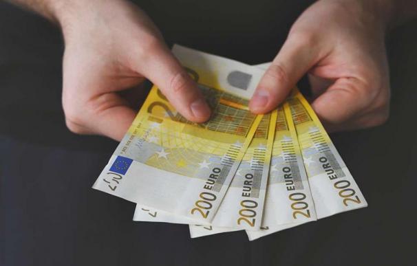 Cheque de 200 euros: cómo saber el estado de la resolución y cuándo lo ingresan