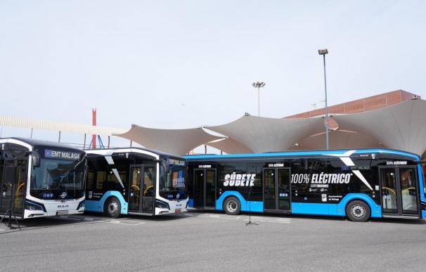 El Gobierno envía 500 millones a 120 ayuntamientos para autobuses eléctricos