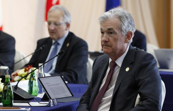 Powell (Fed) da señales de una pausa en los tipos pero insiste en la cifra de inflación