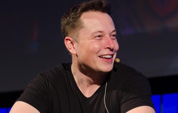 Elon Musk anuncia que la función de bloquear se eliminará de X (Twitter)