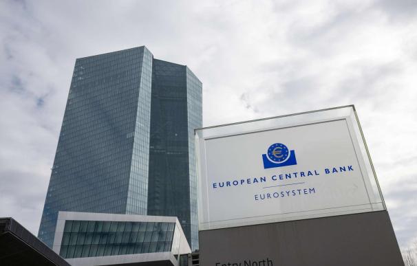 El BCE insta a los bancos europeos a reducir los riesgos de litigios por el clima