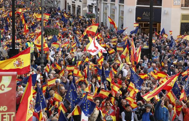 España se llena de protestas en contra de los pactos de Sánchez para la investidura