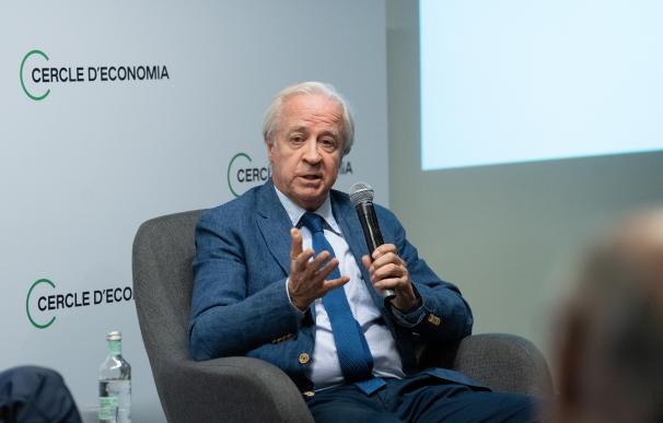 El economista Carlos Tusquets durante un homenaje al expresidente del Círculo de Economía Josep Piqué