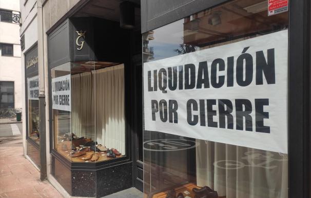 Cierre de un comercio en Oviedo