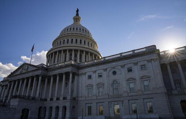 Congreso de EEUU acuerda un proyecto de financiación temporal que evita el cierre