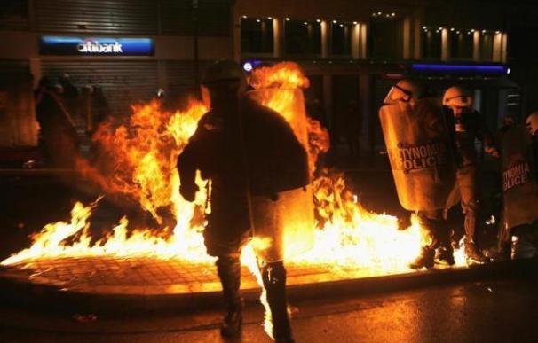 Grecia desafÃ­a las protestas y aprueba las medidas de austeridad