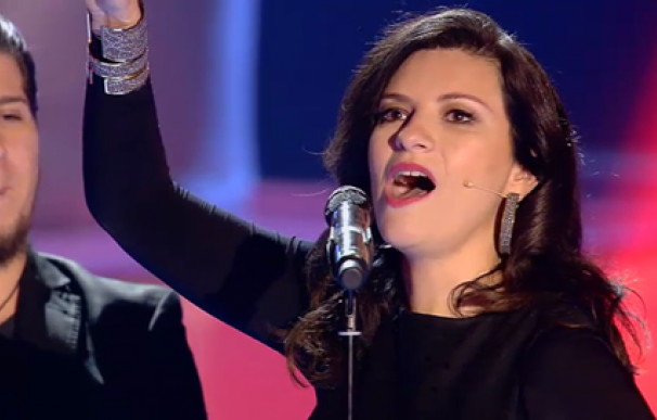 Laura Pausini Cantando marco La Voz