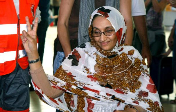Aminatu Haidar se encuentra "más debilitada" tras 12 días de huelga de hambre