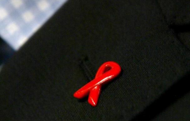 La Fundéu recomienda escribir "Sida", en minúsculas, y no confundirlo con "VIH"
