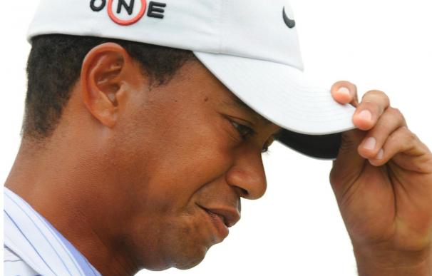 Tiger Woods resulta gravemente herido en un accidente de automóvil