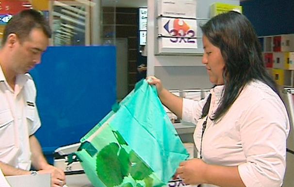 Los fabricantes de bolsas presentan su alternativa ecológica al plástico