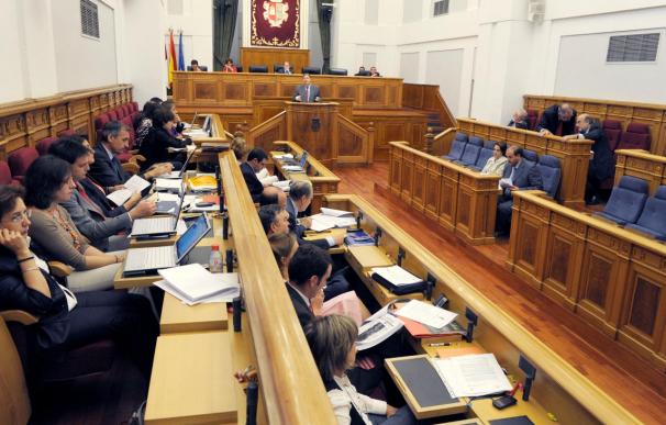 El pleno de las Cortes de Castilla-La Mancha debate hoy la situación y el futuro de CCM