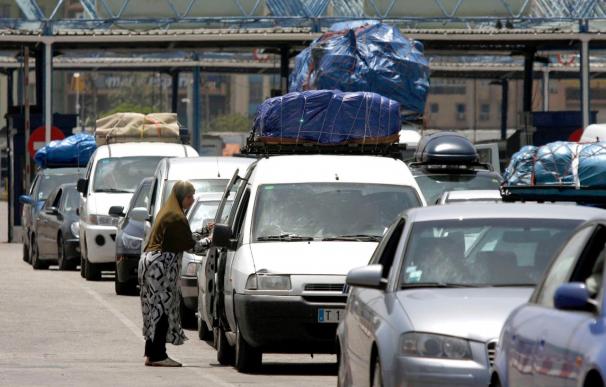 Desciende el número de pasajeros y vehículos en la ruta Algeciras-Ceuta en el Estrecho
