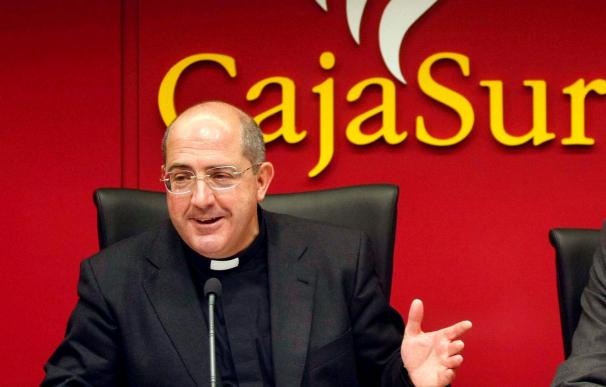 El Banco de España requiere a CajaSur salvar obstáculos para la fusión en 5 días ESPAÑA-CAJAS