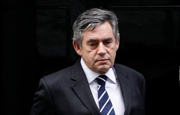 Gordon Brown planteará en la Commonwealth la posibilidad de un rey católico