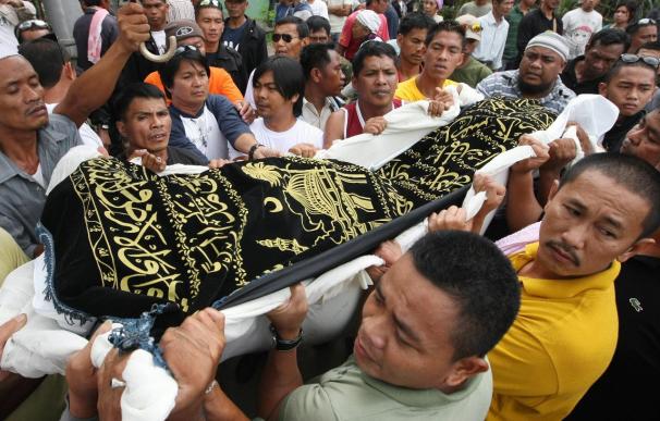 El líder de la matanza de 54 personas en Filipinas se rinde a la Policía