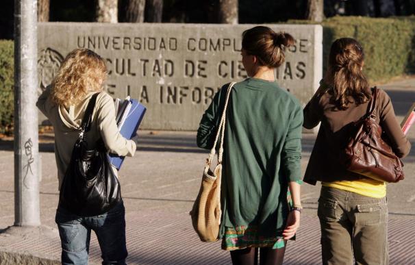 Las bibliotecas españolas aumentaron un 10,1% el número de usuarios en 2008
