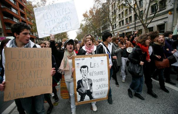 El diario "Le Parisien" no aparece de nuevo en kioscos por la huelga