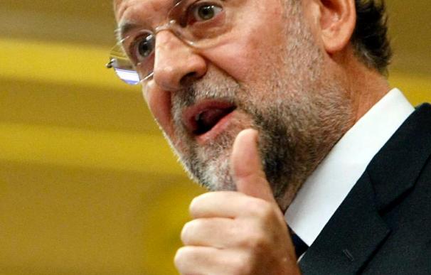 Rajoy reprocha a Zapatero abrir el diálogo en energía y "luego cerrar Garoña"