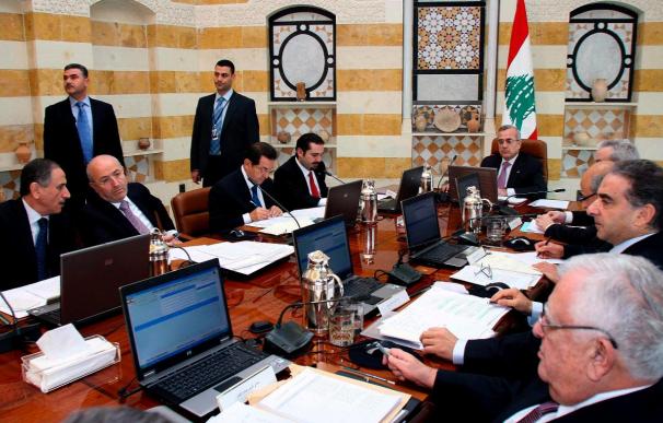 El Gobierno libanés aprueba un documento que acepta que Hizbulá conserve sus armas