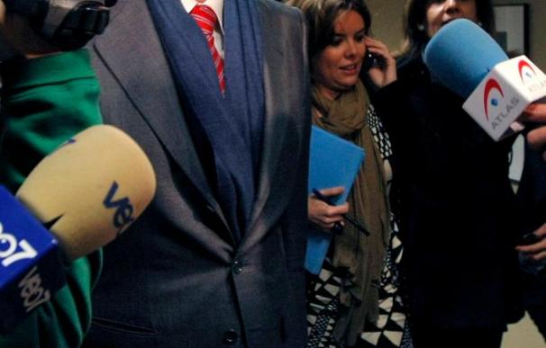 Rajoy insta a Zapatero a que se deje de pataletas y prepare mejor los pactos