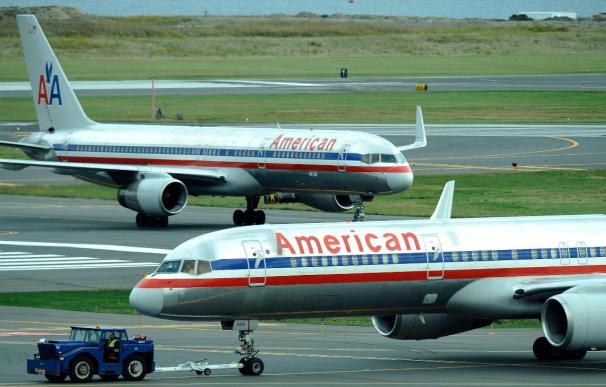 Se estrella un avión de American Airlines en el aeropuerto de Jamaica