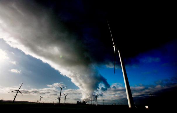 La generación eólica bate un nuevo récord que obliga a reducir su producción