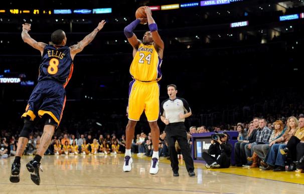 Los Cavaliers estrenan el liderato en el Este y los Lakers afianzan el de la liga